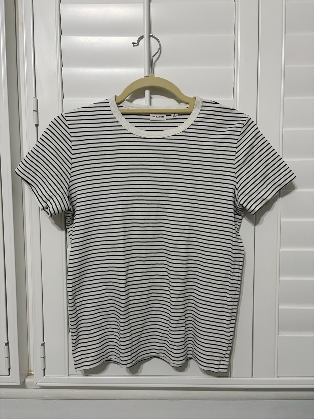 Aritzia Babaton Black and White Striped Short Sleeve Tee small